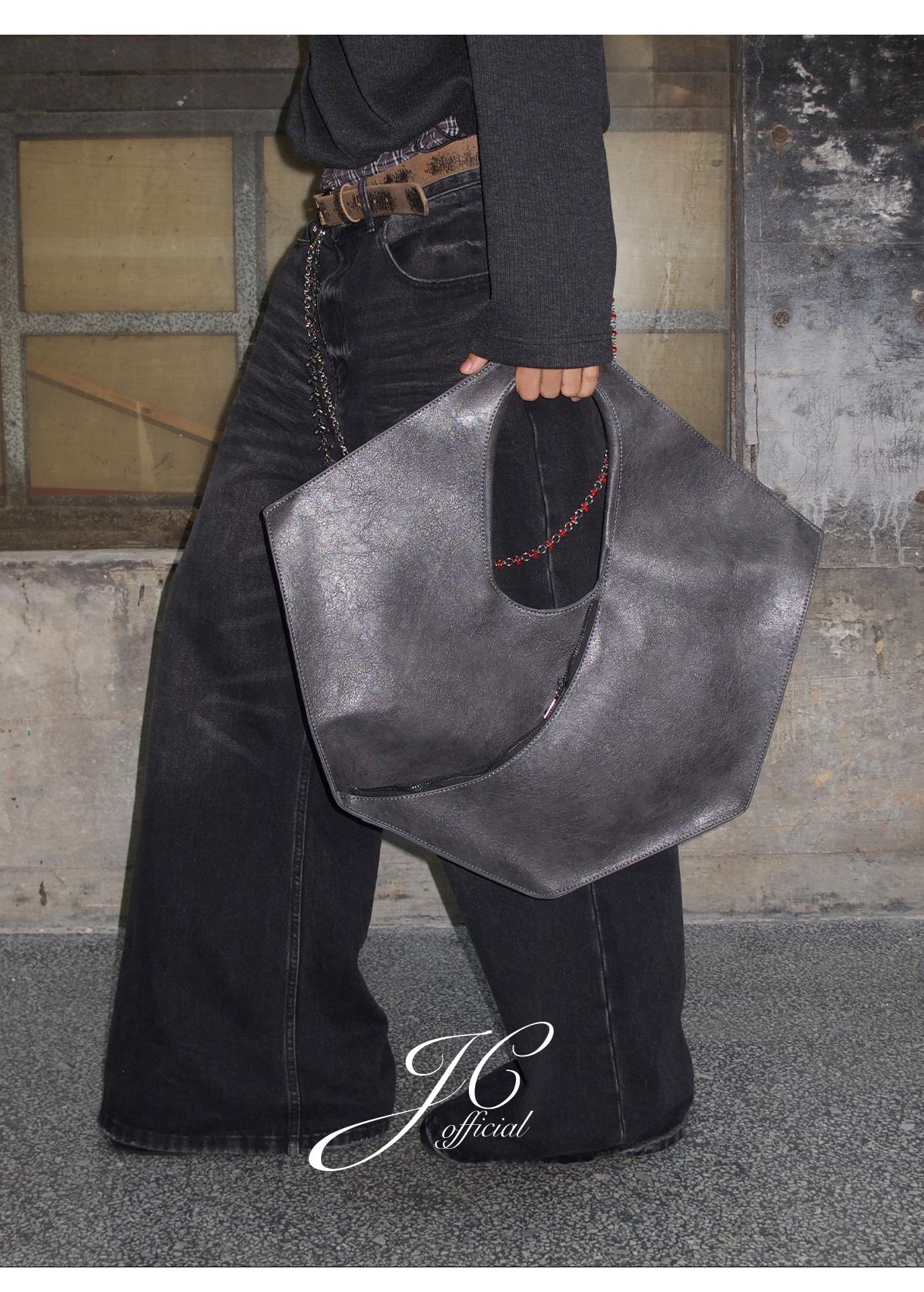 SHIELD BAG
