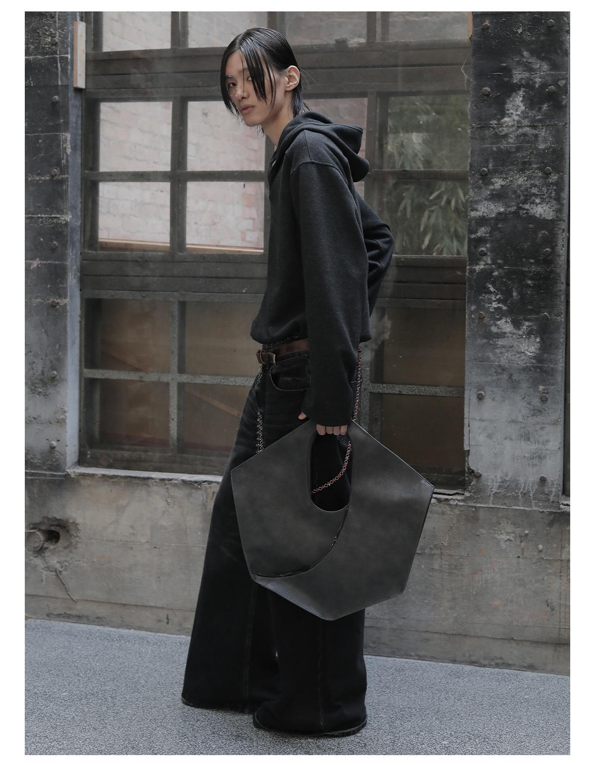 SHIELD BAG