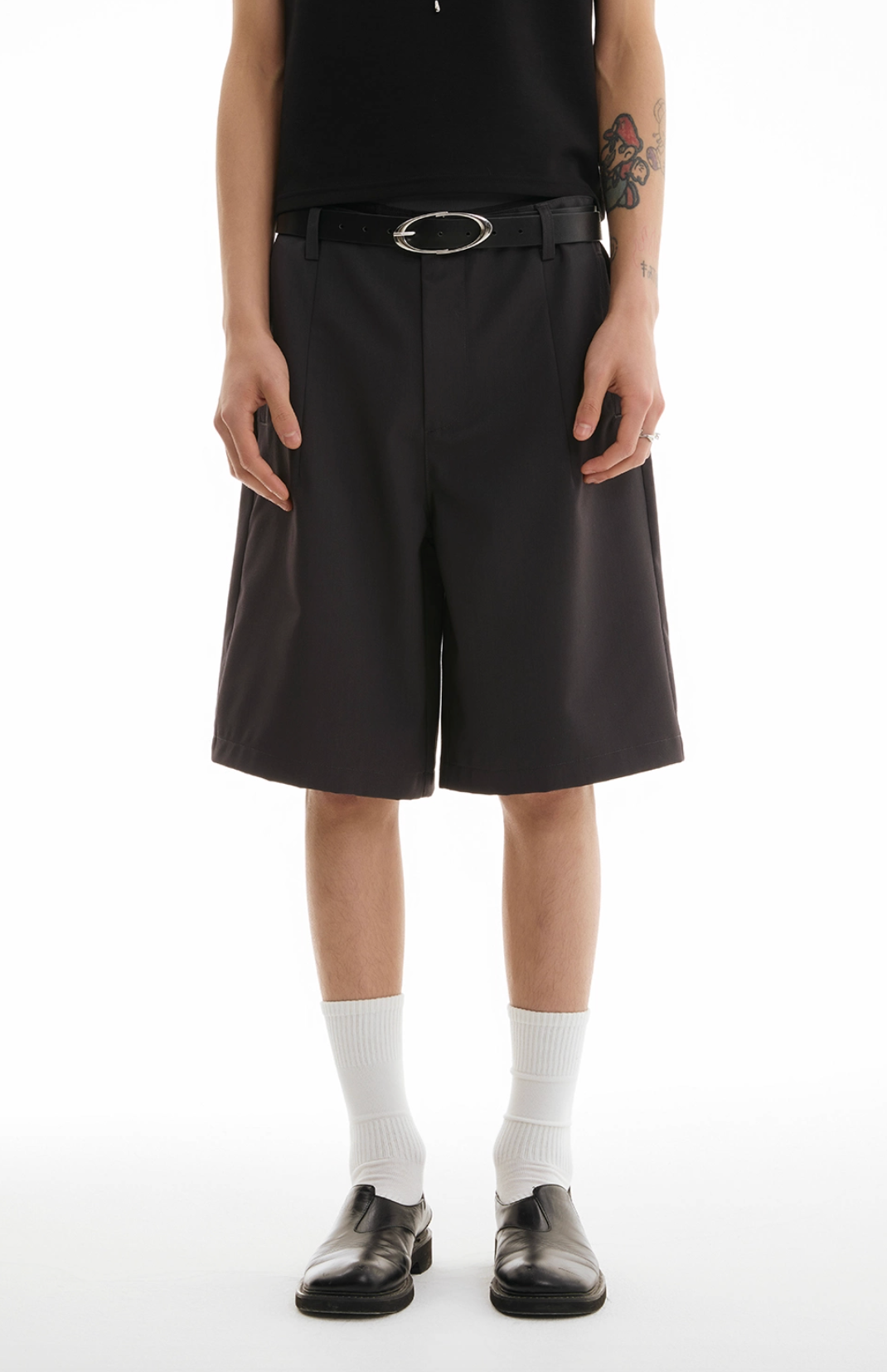 STRAIGHT FIVE-CUT SHORTS