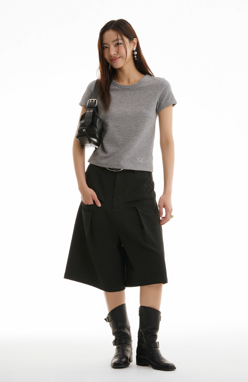 BOXY CROP TEE