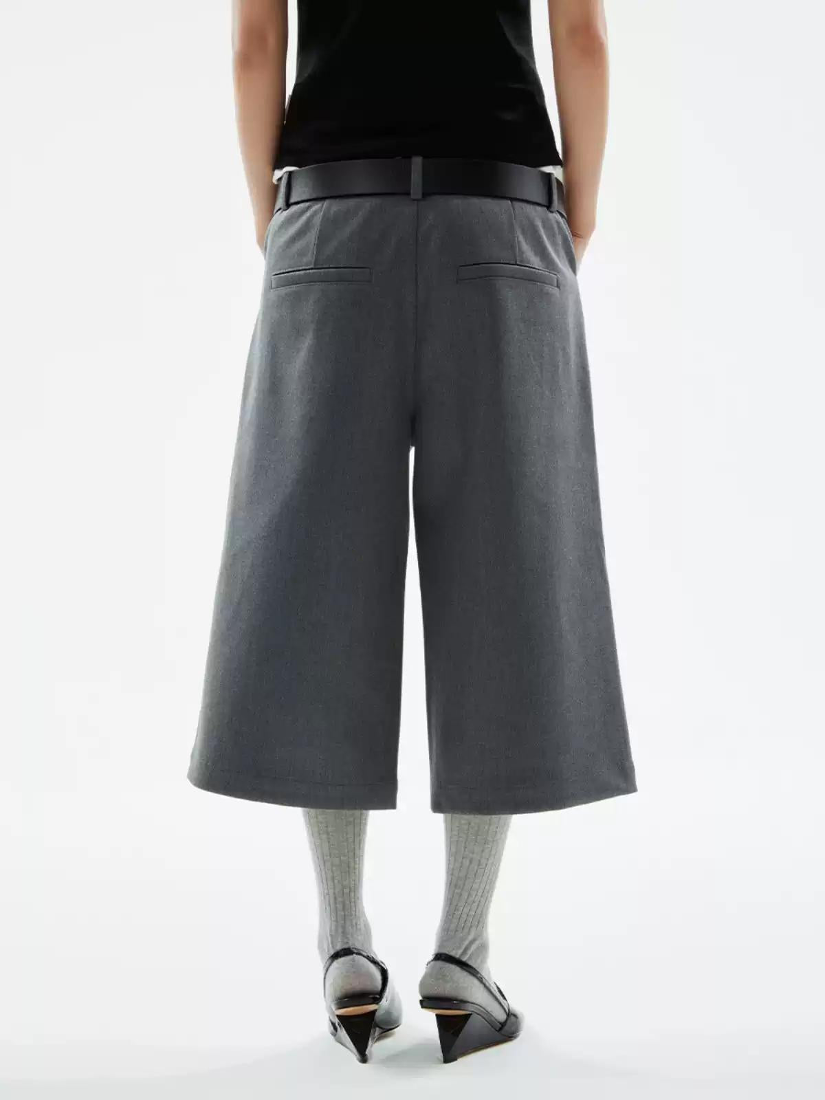 TAILORED SHORTS