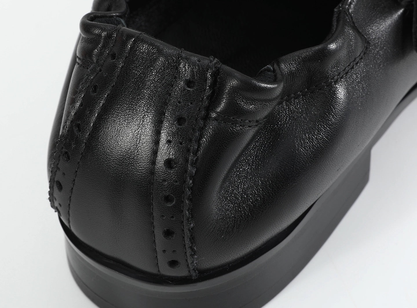 EMBROIDERED BROGUE LEATHER SHOES