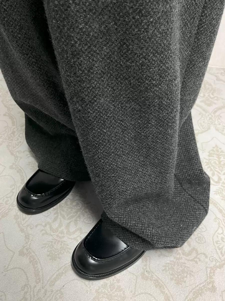 VAMPIRE LOAFER