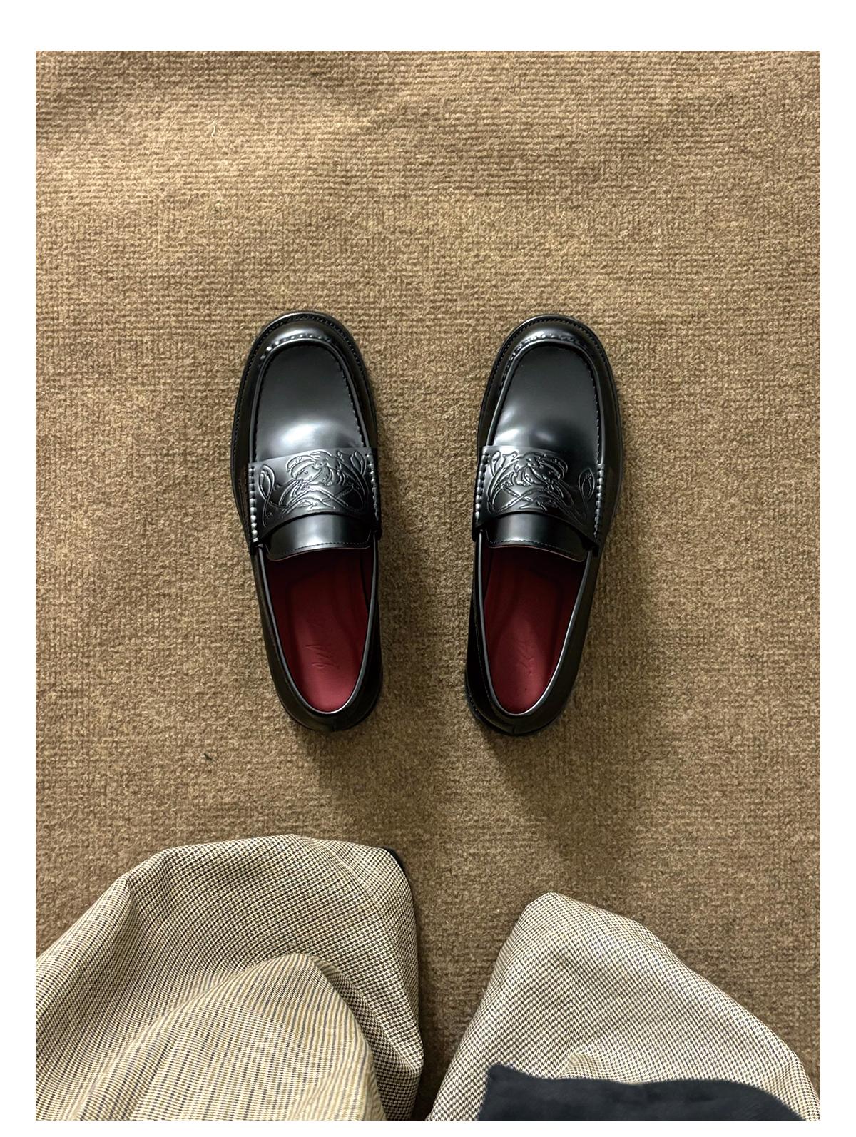 VAMPIRE LOAFER