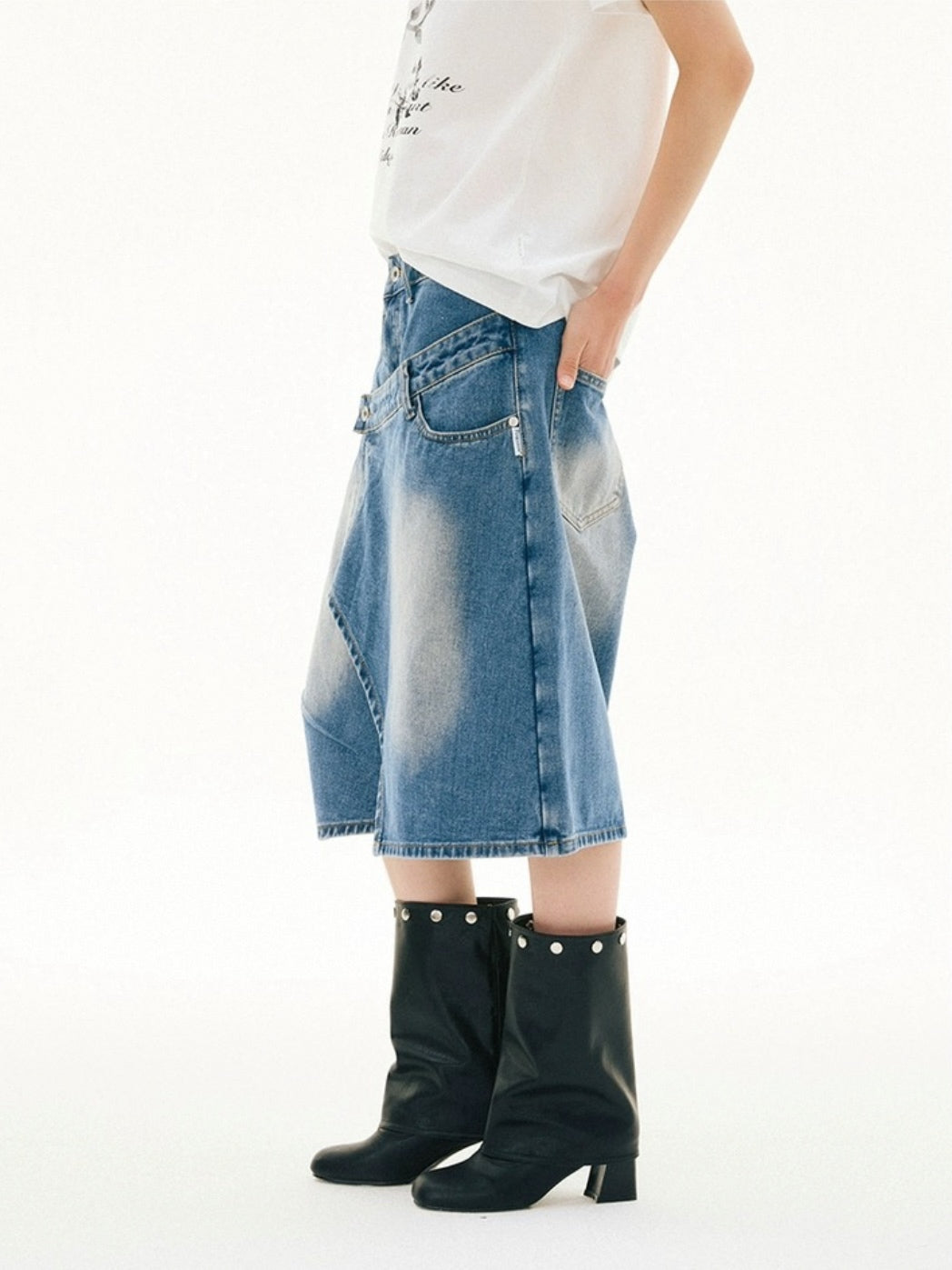 ASYMMETRY DENIM SHORTS