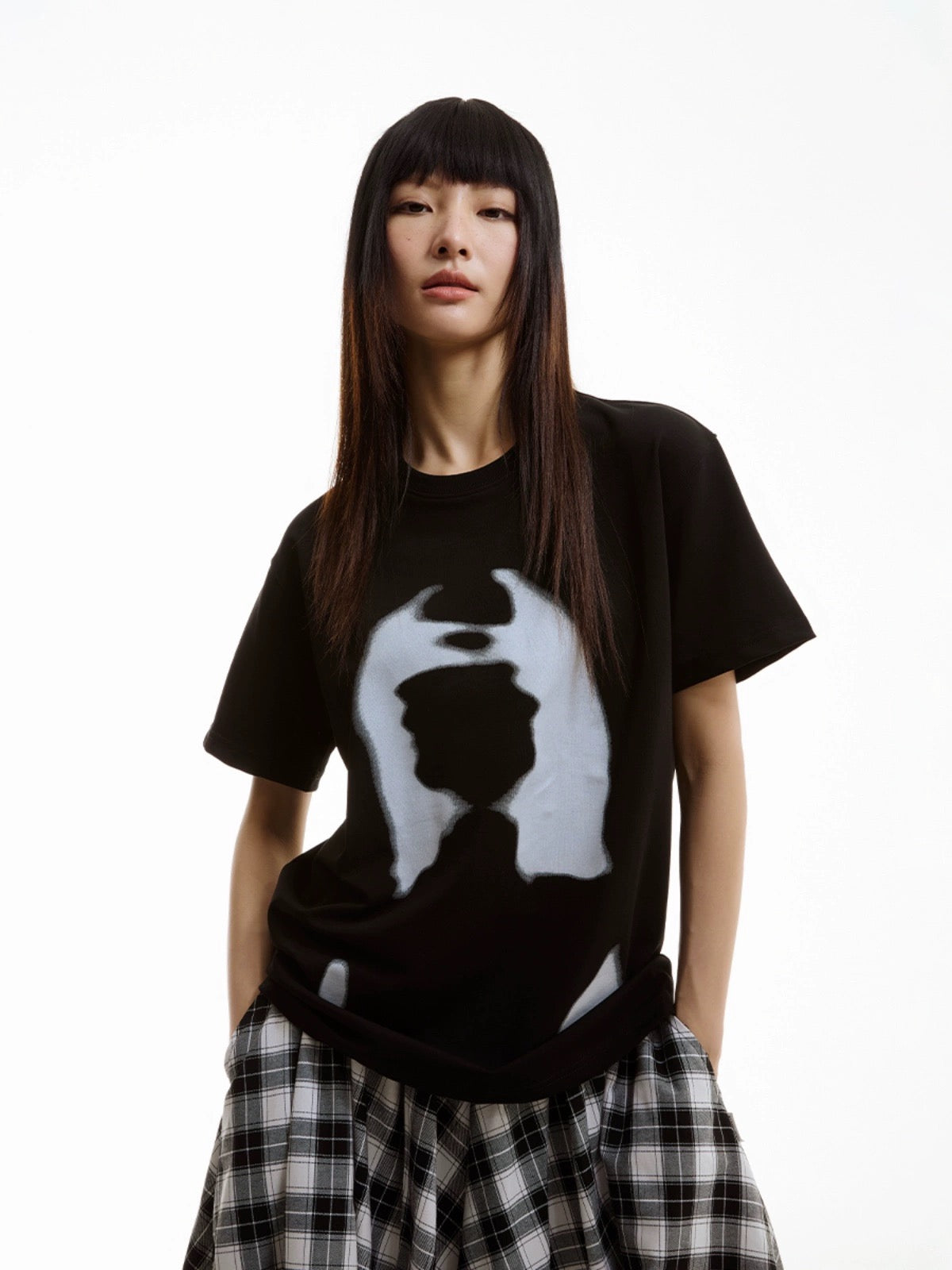 BLURRED PORTRAIT TEE