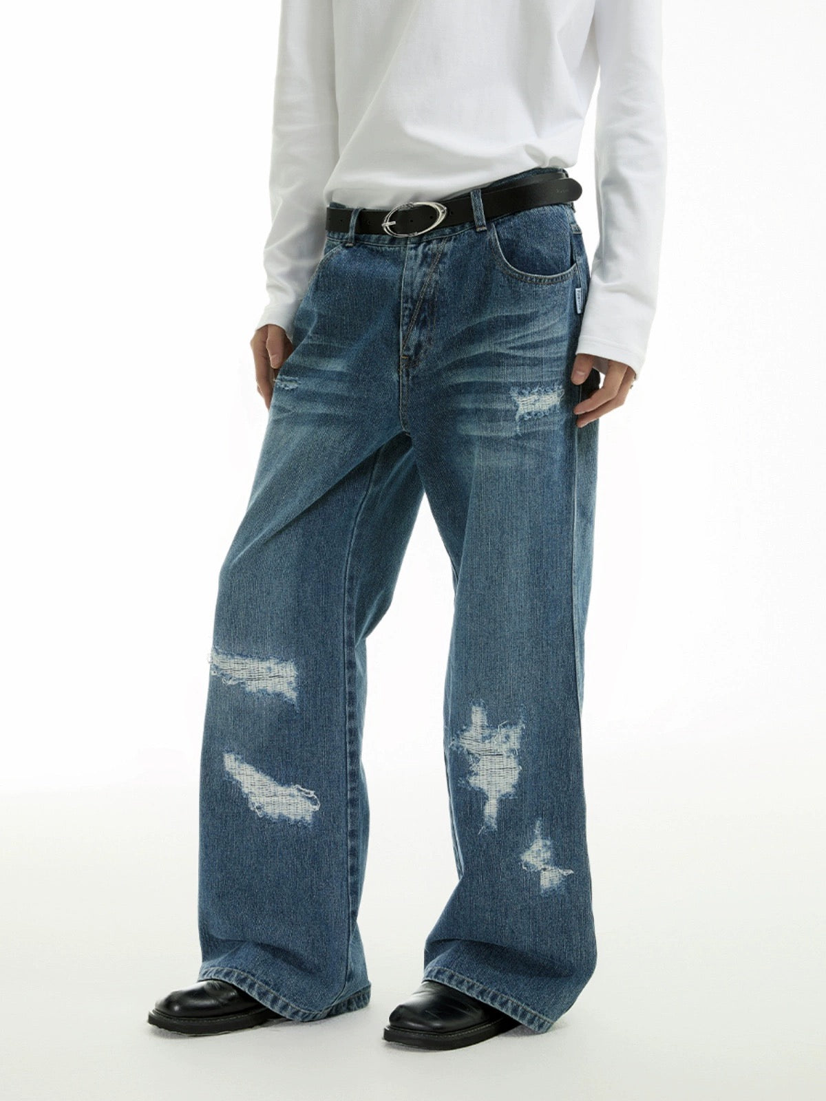 FLARE DISTRESSED DENIM