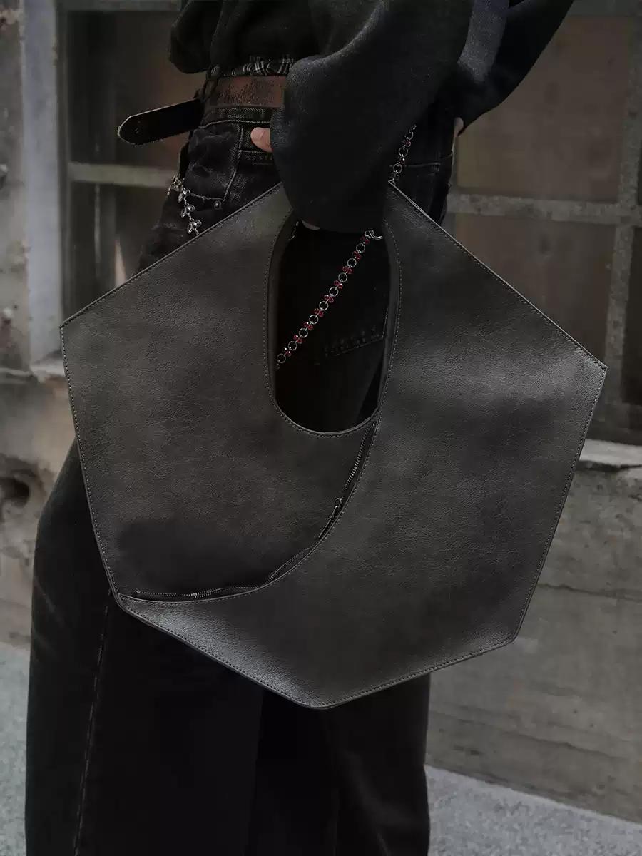 SHIELD BAG