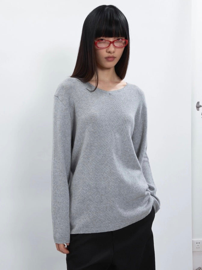 SOLID V-NECK KNIT