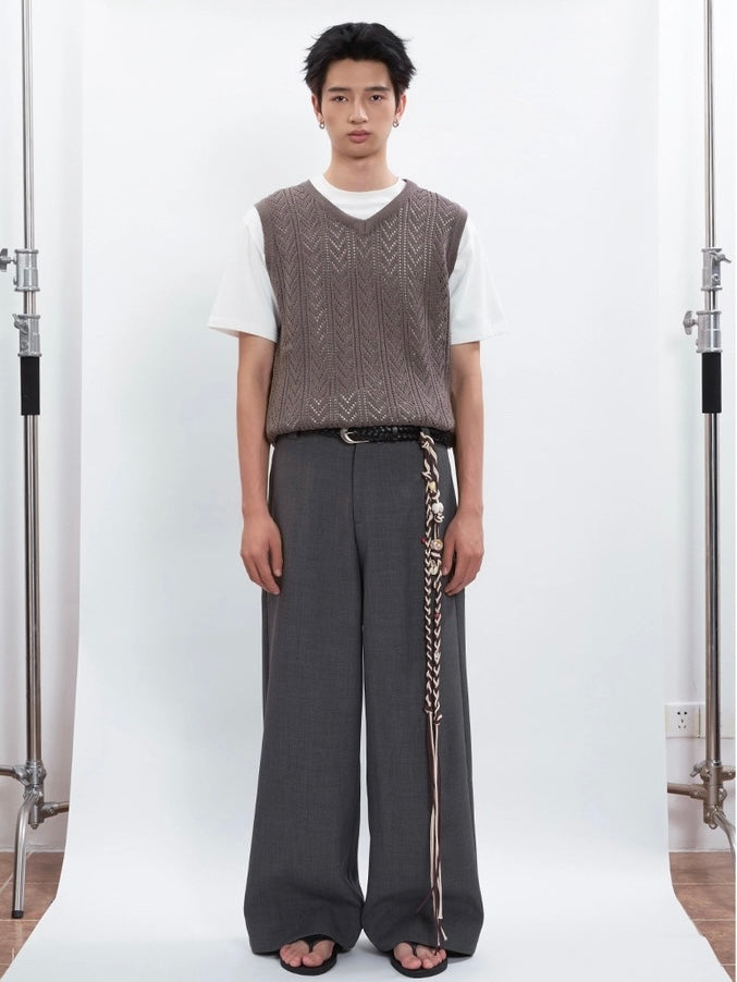 KNIT V-NECK VEST