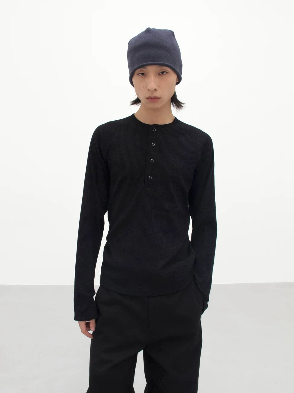 SLIM FIT HENLEY SLEEVE