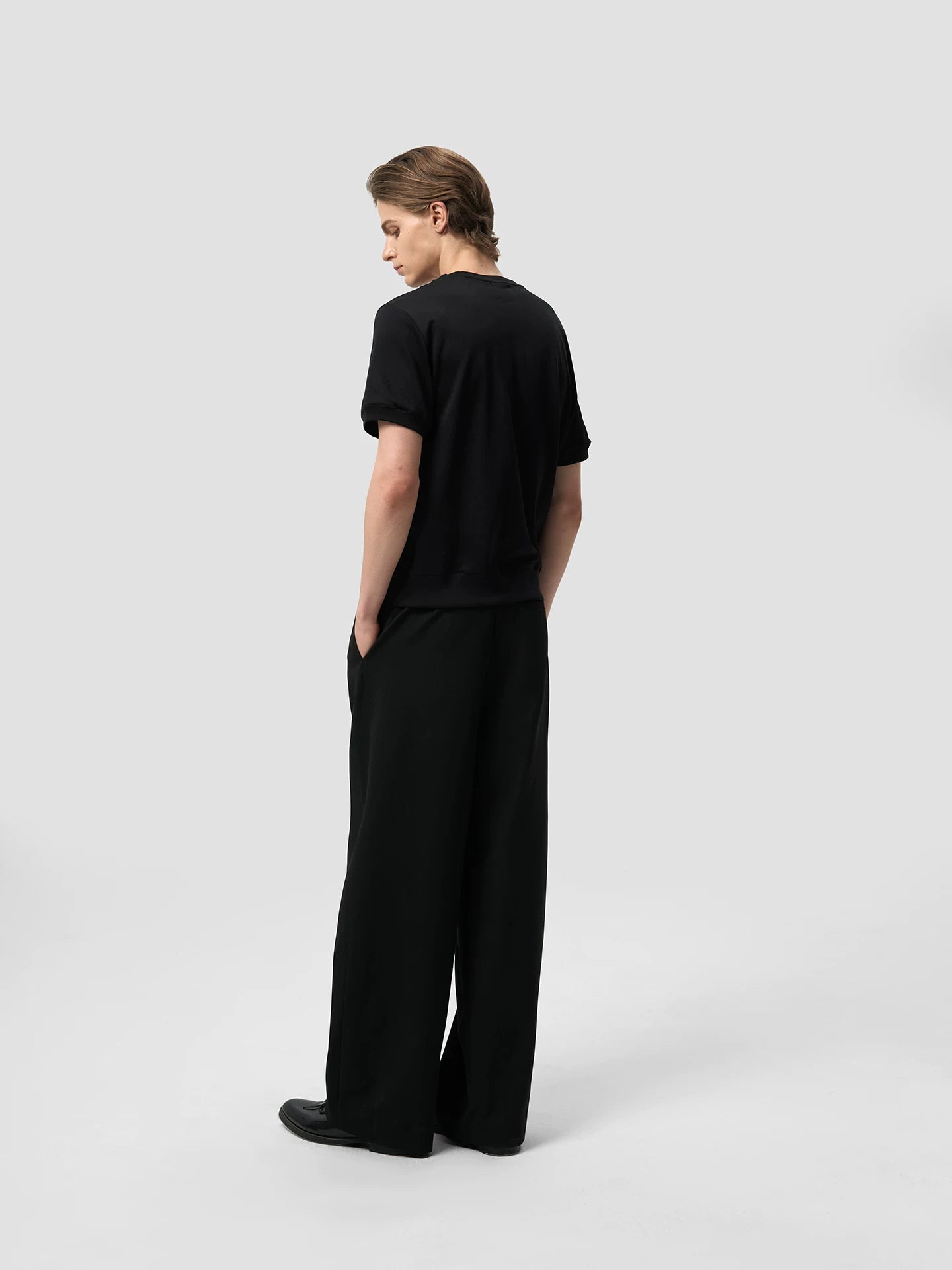 V-NECK DOUBLE LAYER T-SHIRT