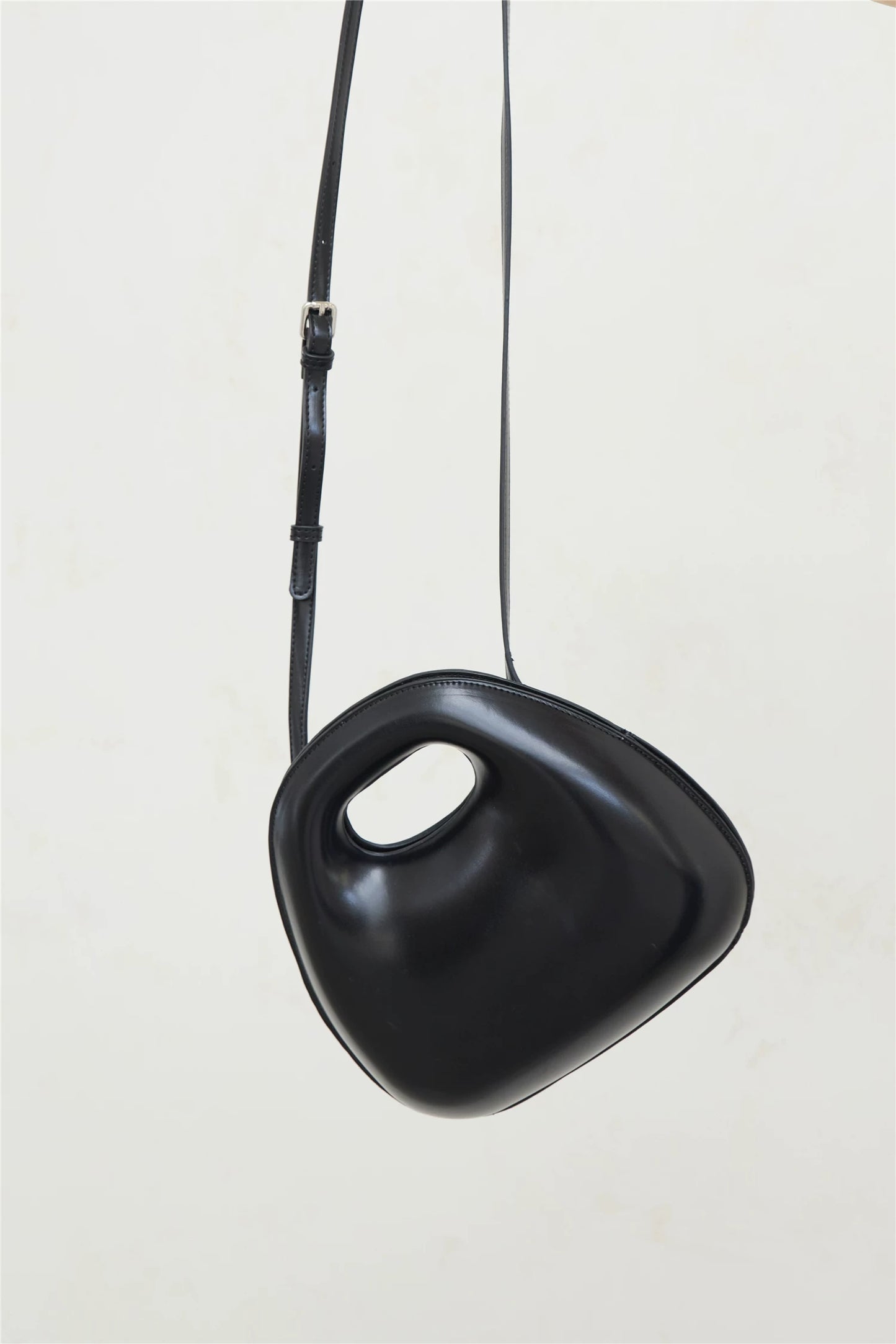 3D EGG-SHAPED CROSSBODY BAG
