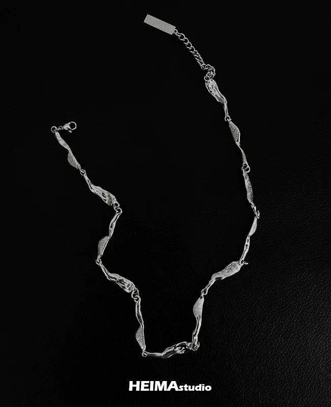 IRREGULAR CHAIN NECKLACE