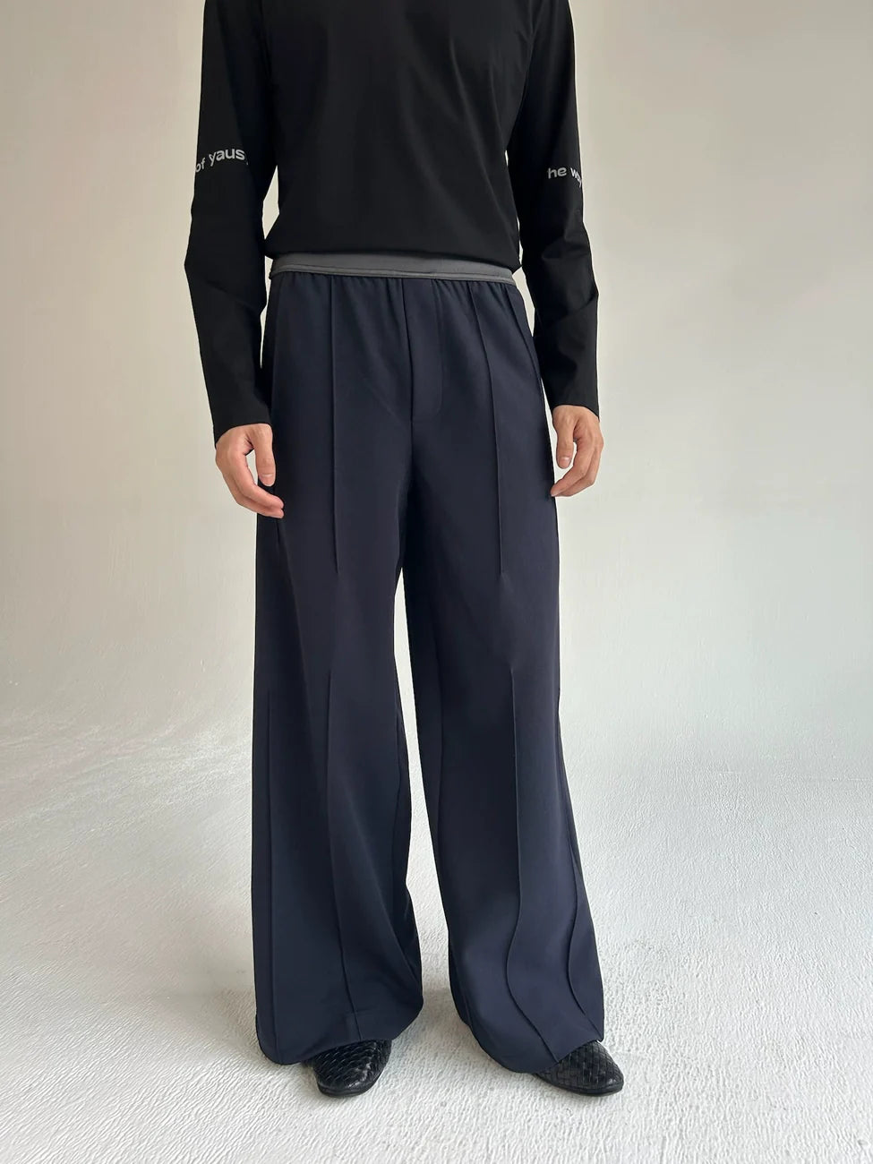 RELAX WIDE TROUSERS
