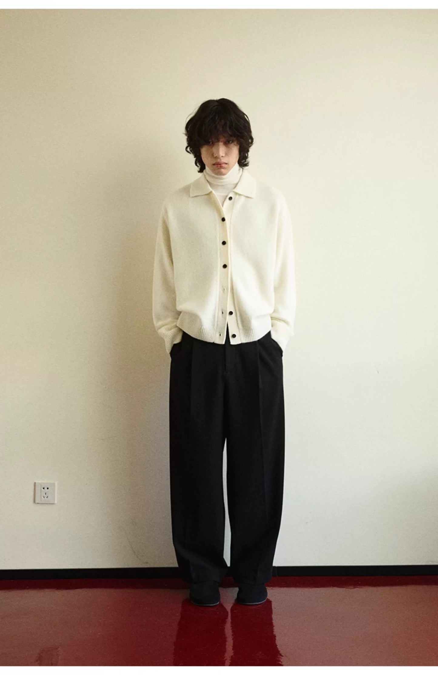 MERINO WOOL CASHMERE BLEND SWEATER