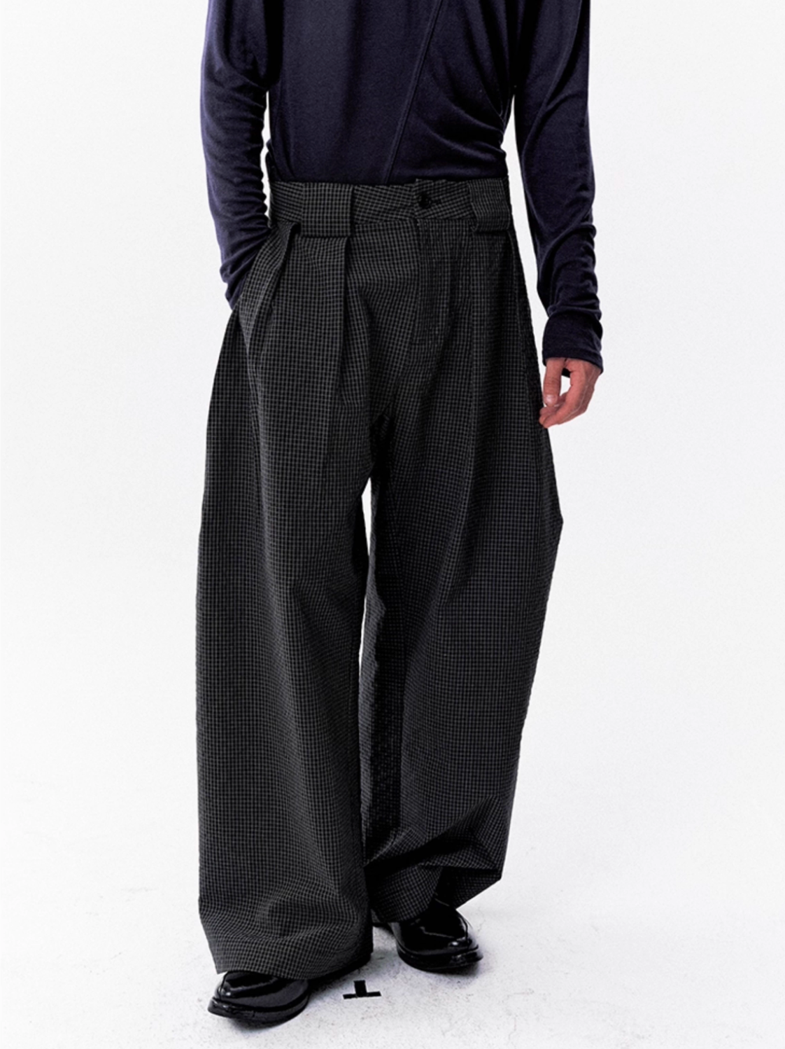 CHECKERED NYLON PANTS