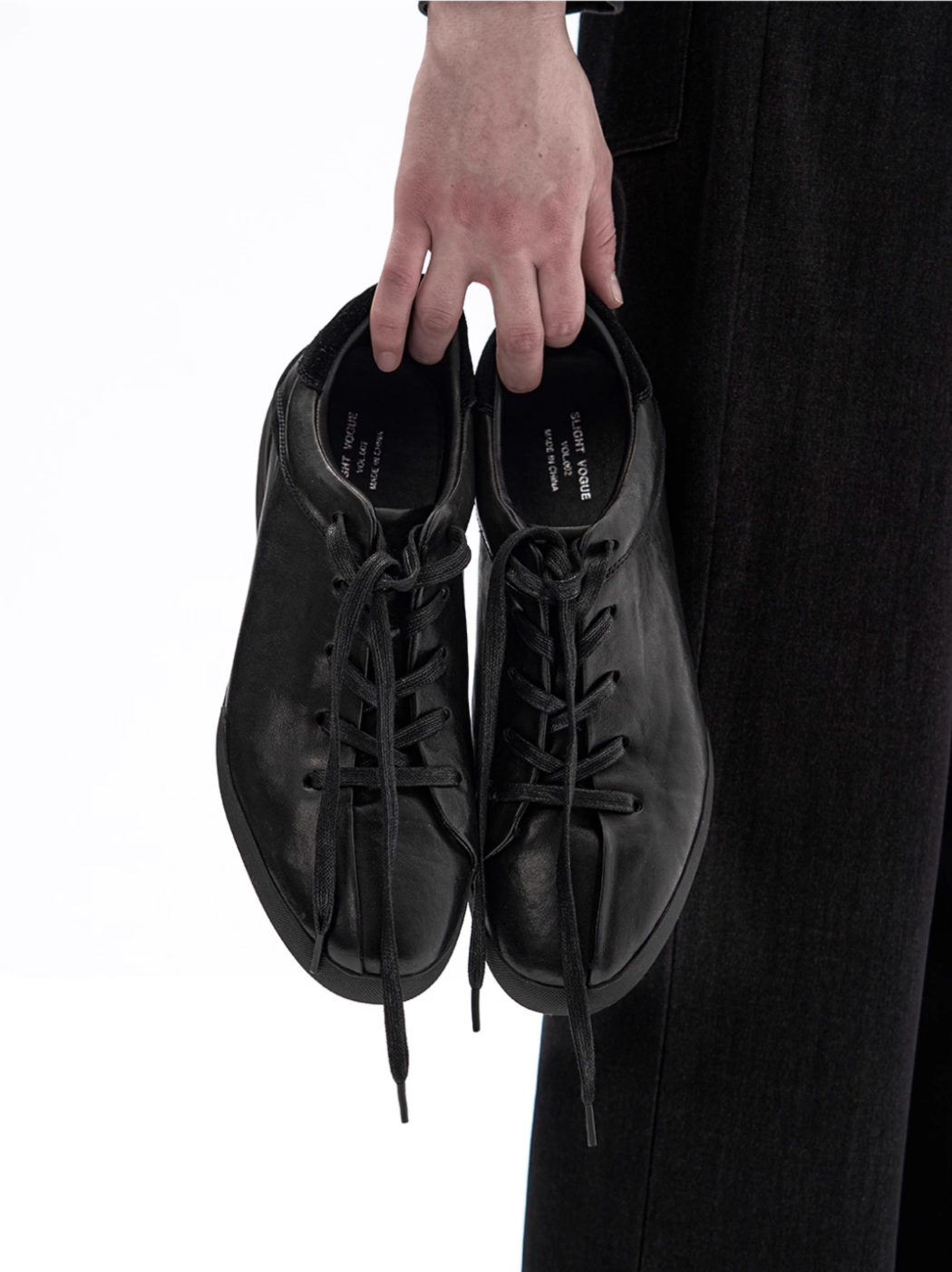 BERLIN TRAINER SHOES