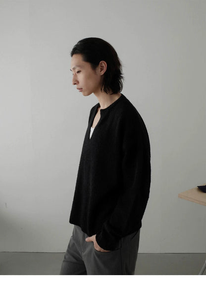 RETRO V-NECK KNIT SWEATER