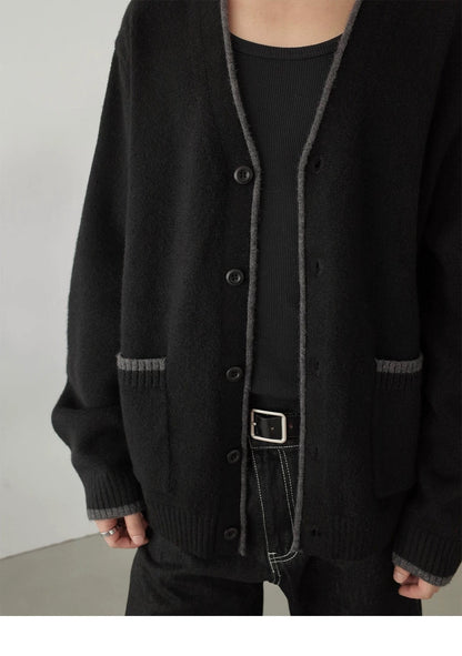 V-NECK KNITTED CARDIGAN