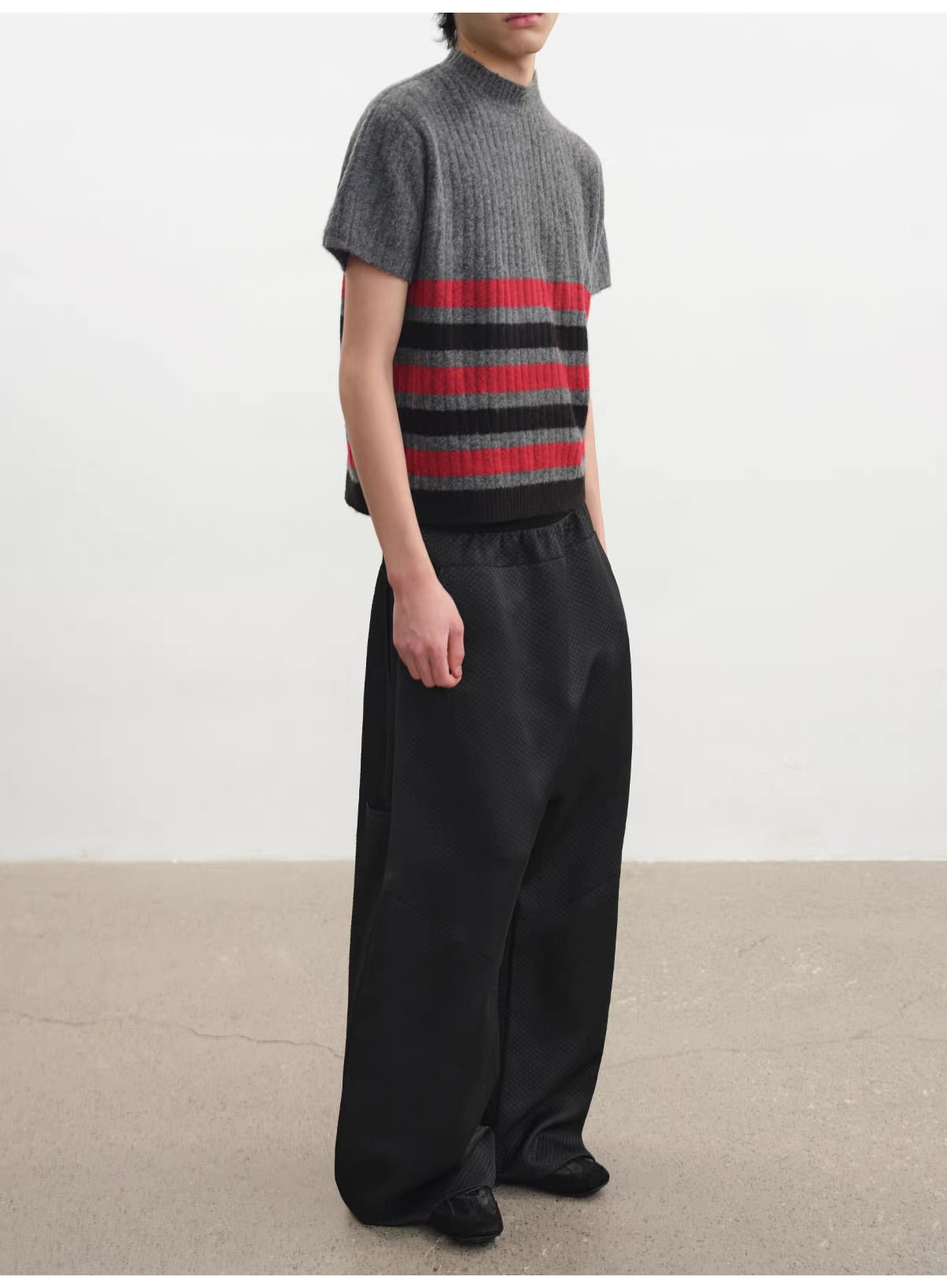 QUILTED LOW-RISE PANTS