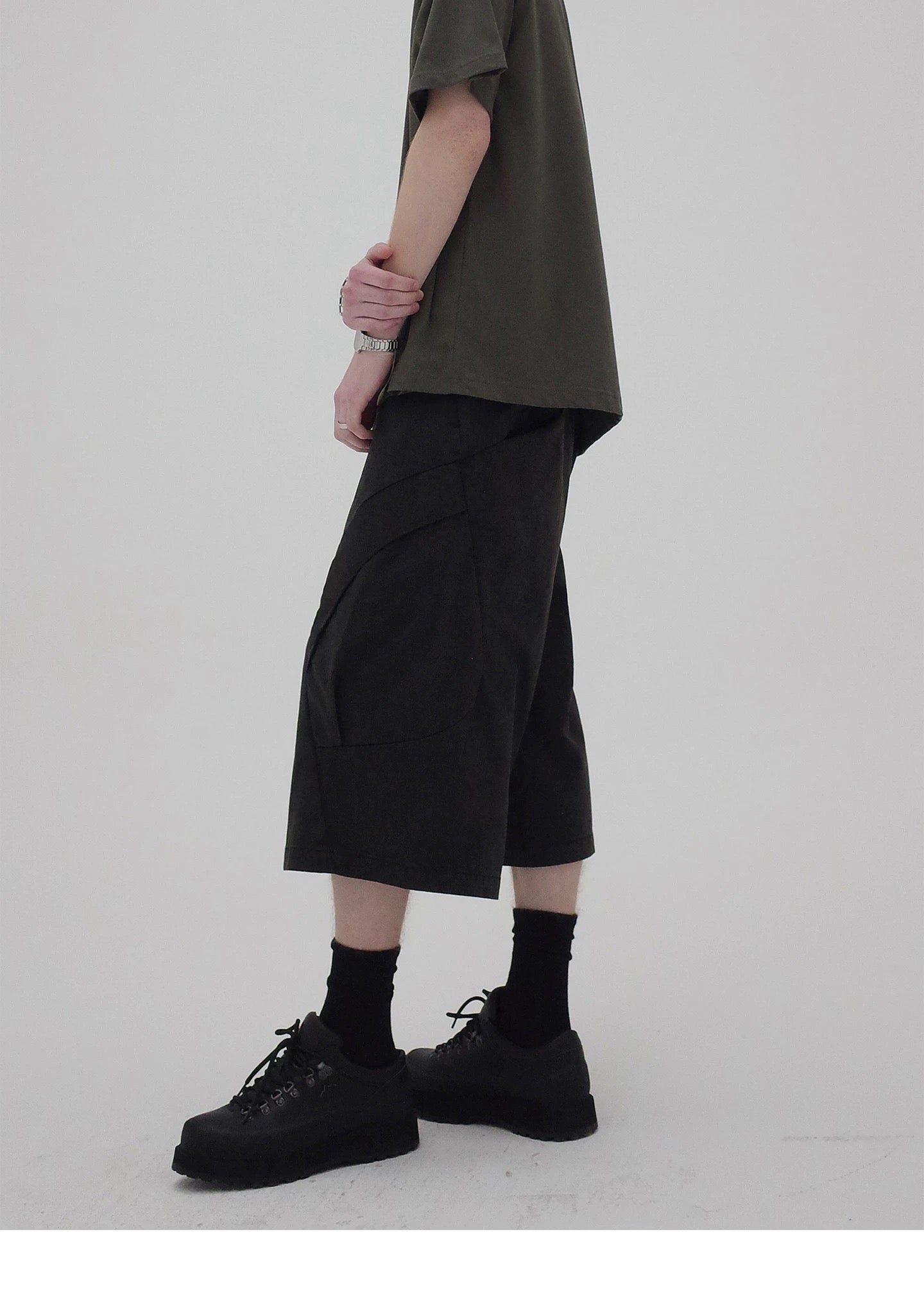 DECONSTRUCTED WORK SHORTS