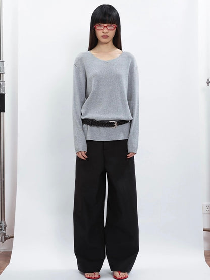 SOLID V-NECK KNIT 