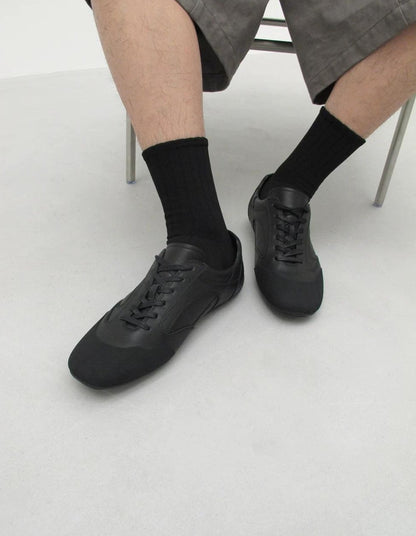 SOFT LEATHER TRAINING SHOES