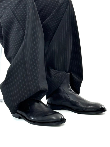 POINTED CHELSEA BOOTS
