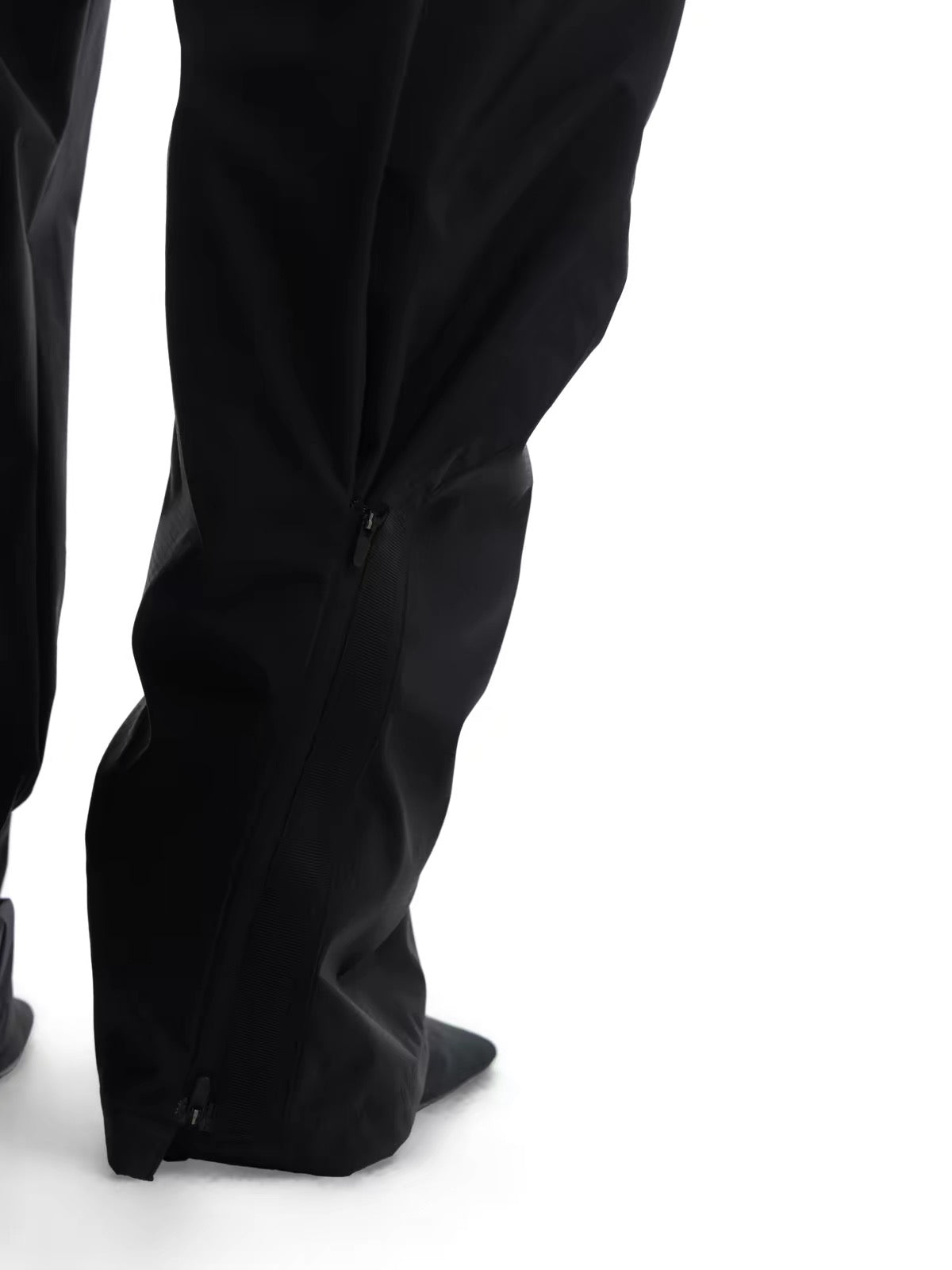 WATER-REPELLENT 3D PATTERNED PANTS