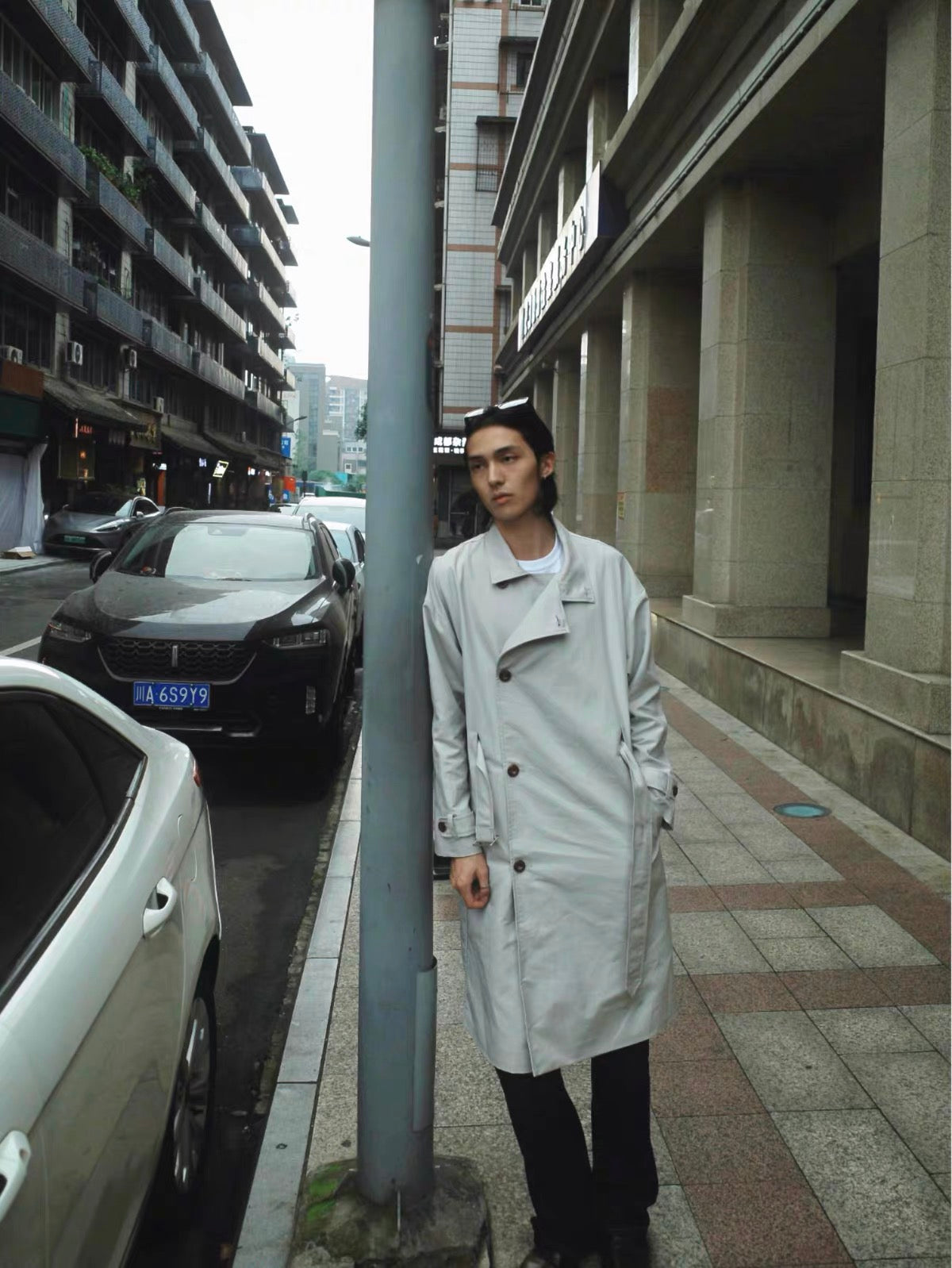 ADJUSTABLE BELT TRENCH COAT