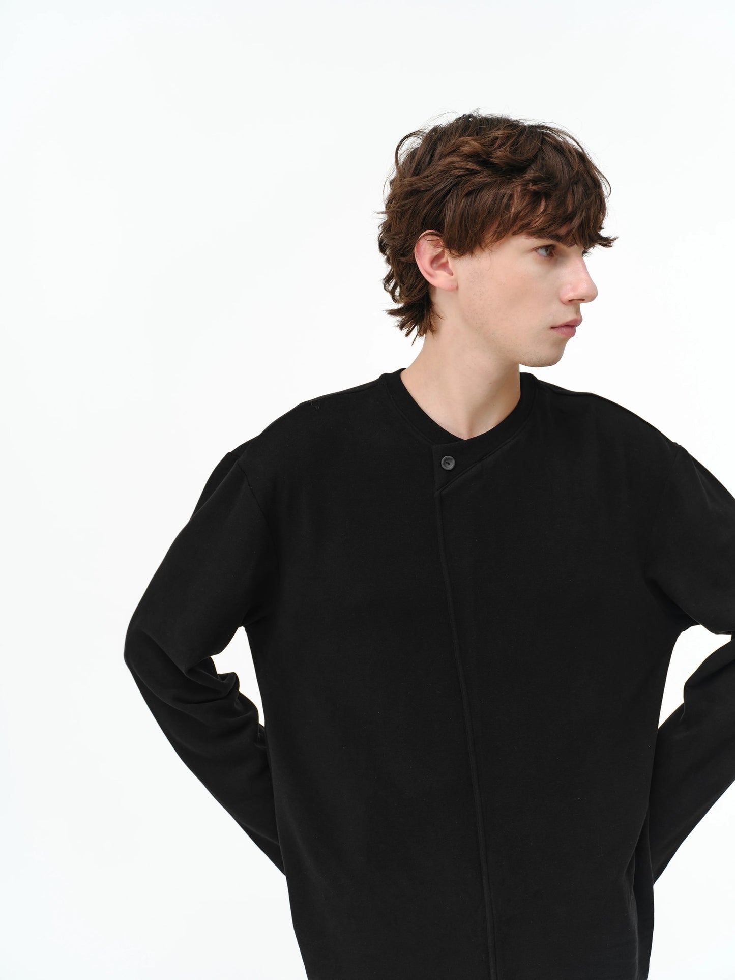 WARM V-NECK MERINO WOOL TOP