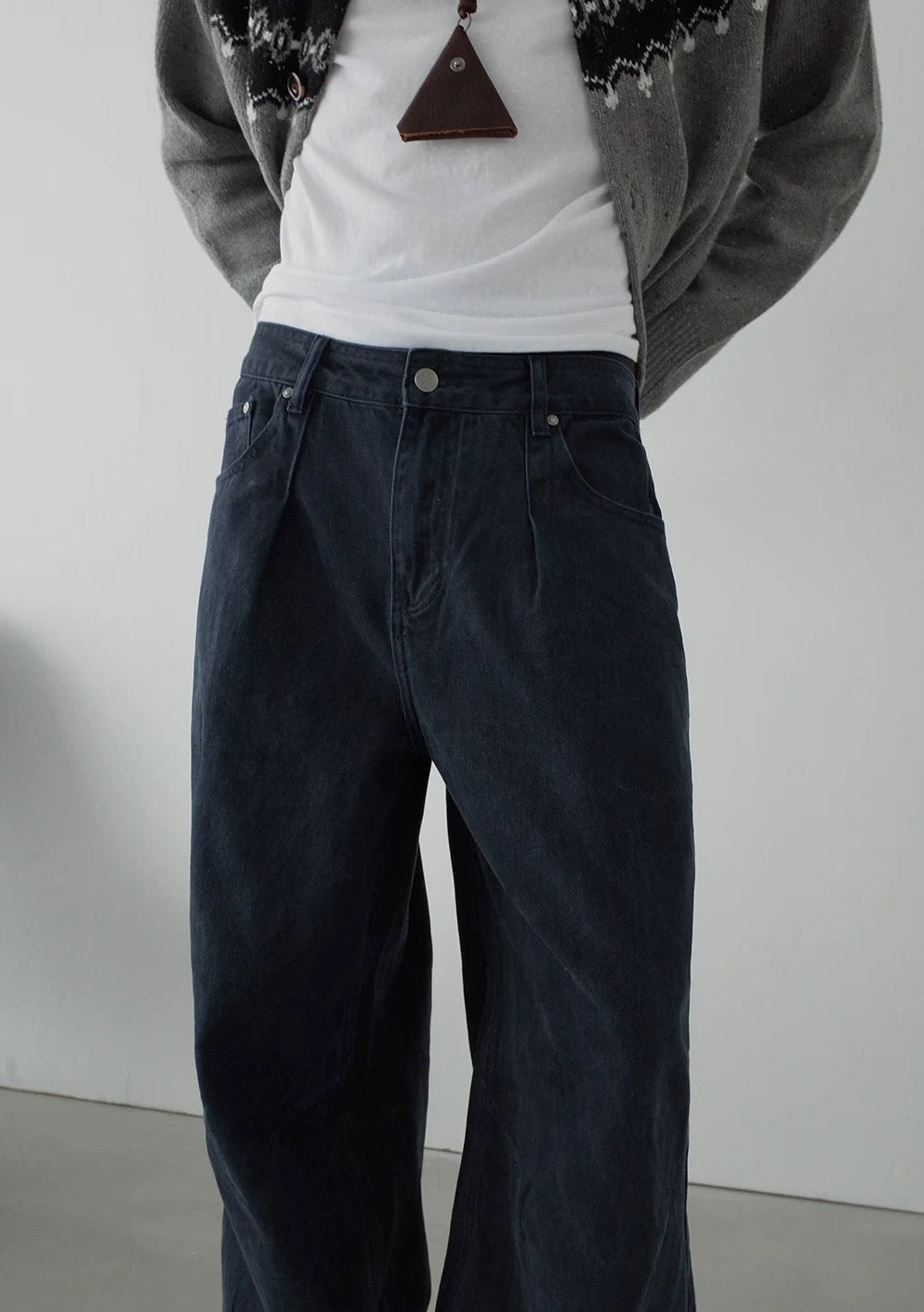 VINTAGE CURVED JEANS