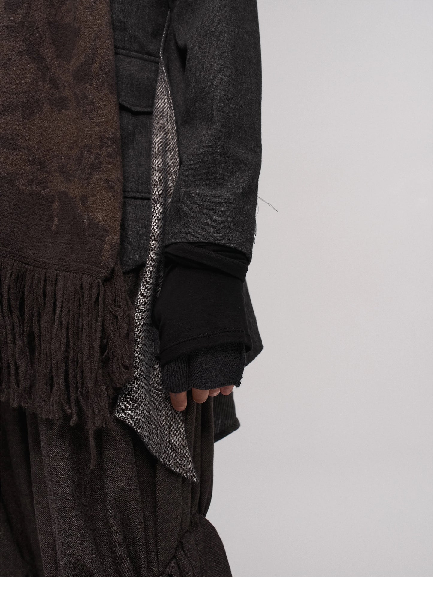 HALF-FINGER KNIT GLOVES