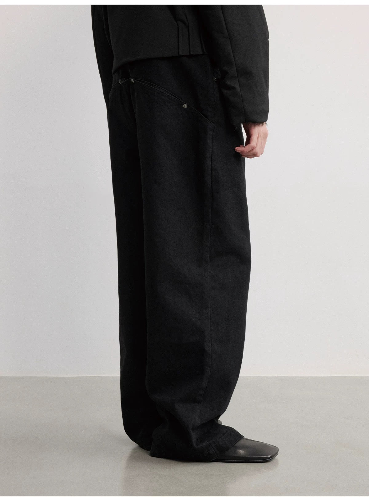 STUDDED DENIM STRAIGHT PANTS