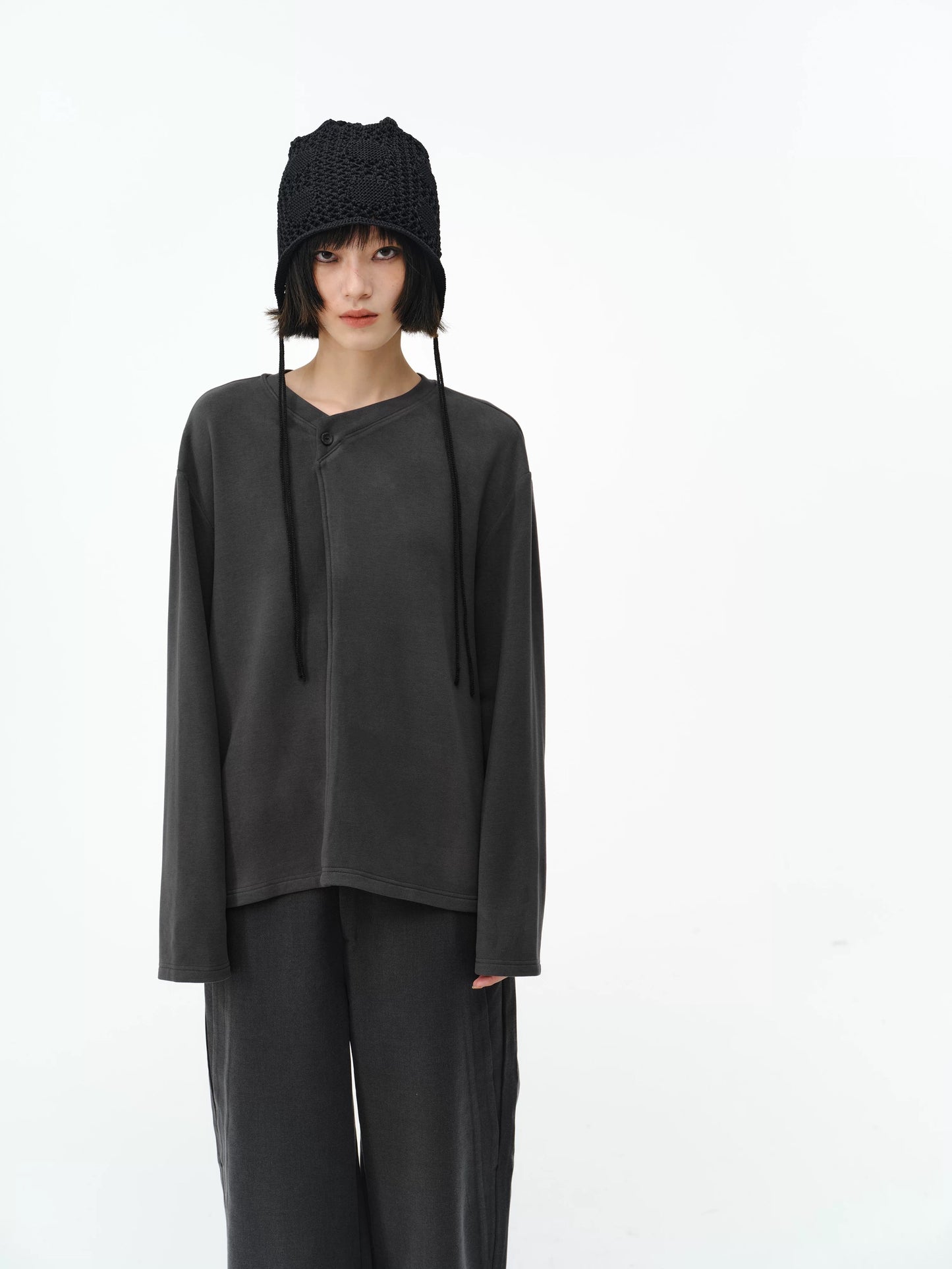 WARM V-NECK MERINO WOOL TOP