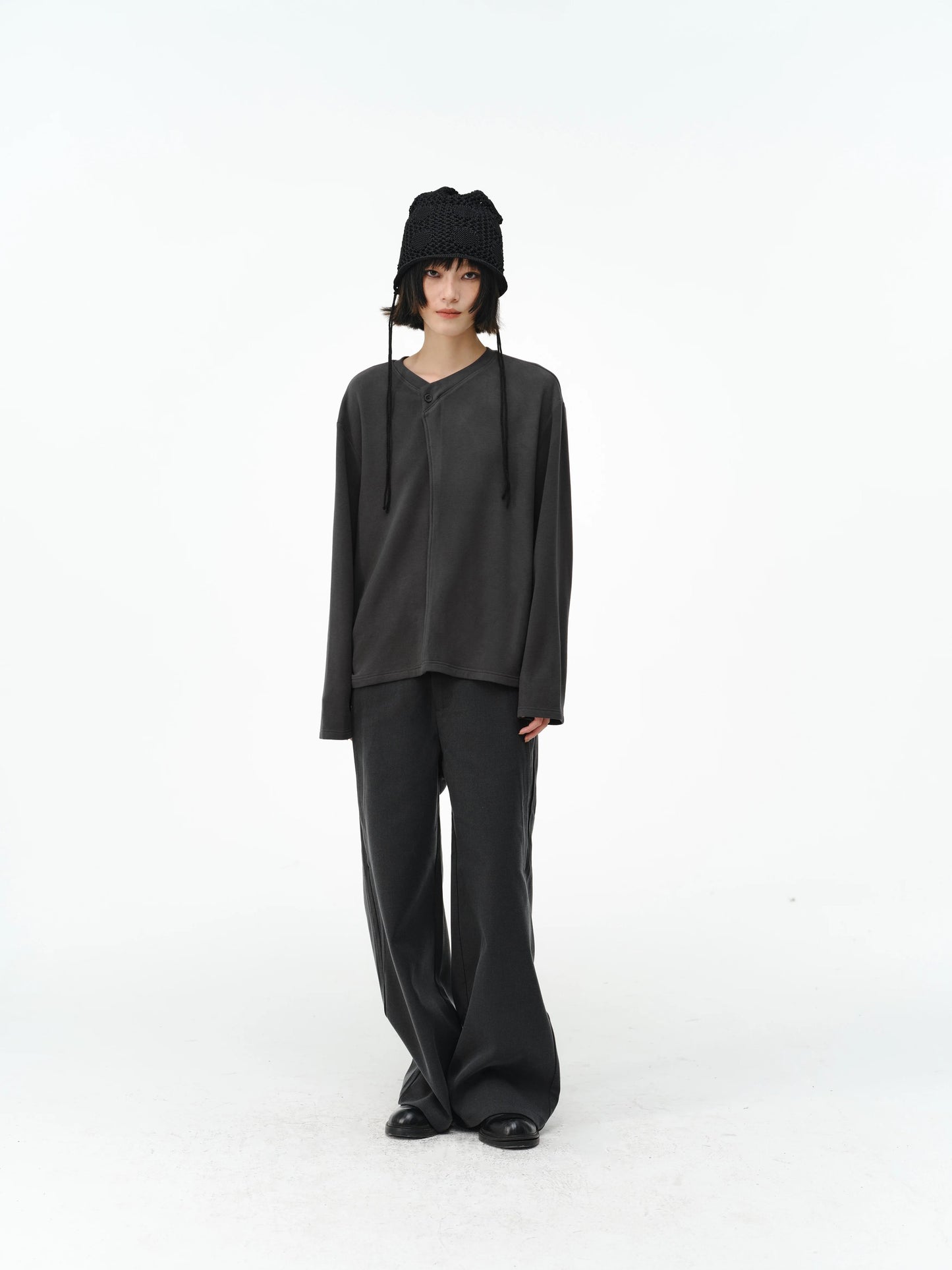 WARM V-NECK MERINO WOOL TOP