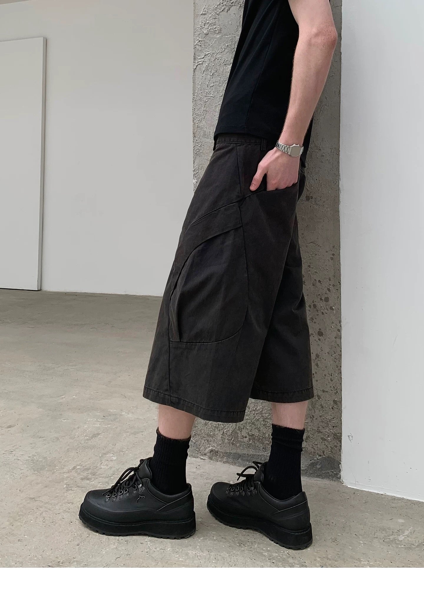 DECONSTRUCTED WORK SHORTS