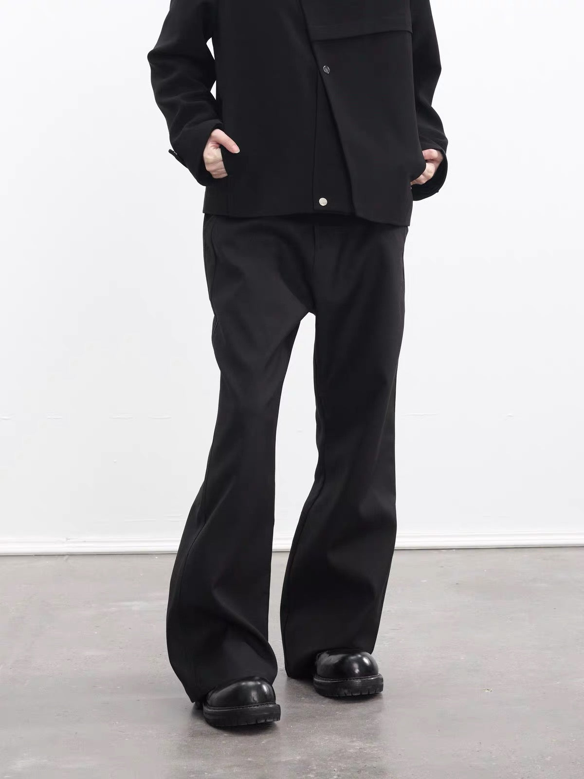 FLARED TWO-TONE DRESS PANTS