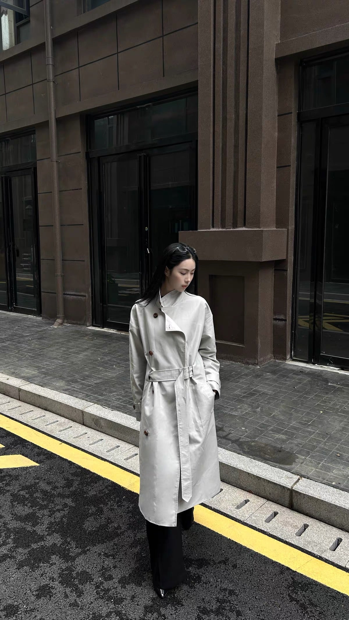 ADJUSTABLE BELT TRENCH COAT