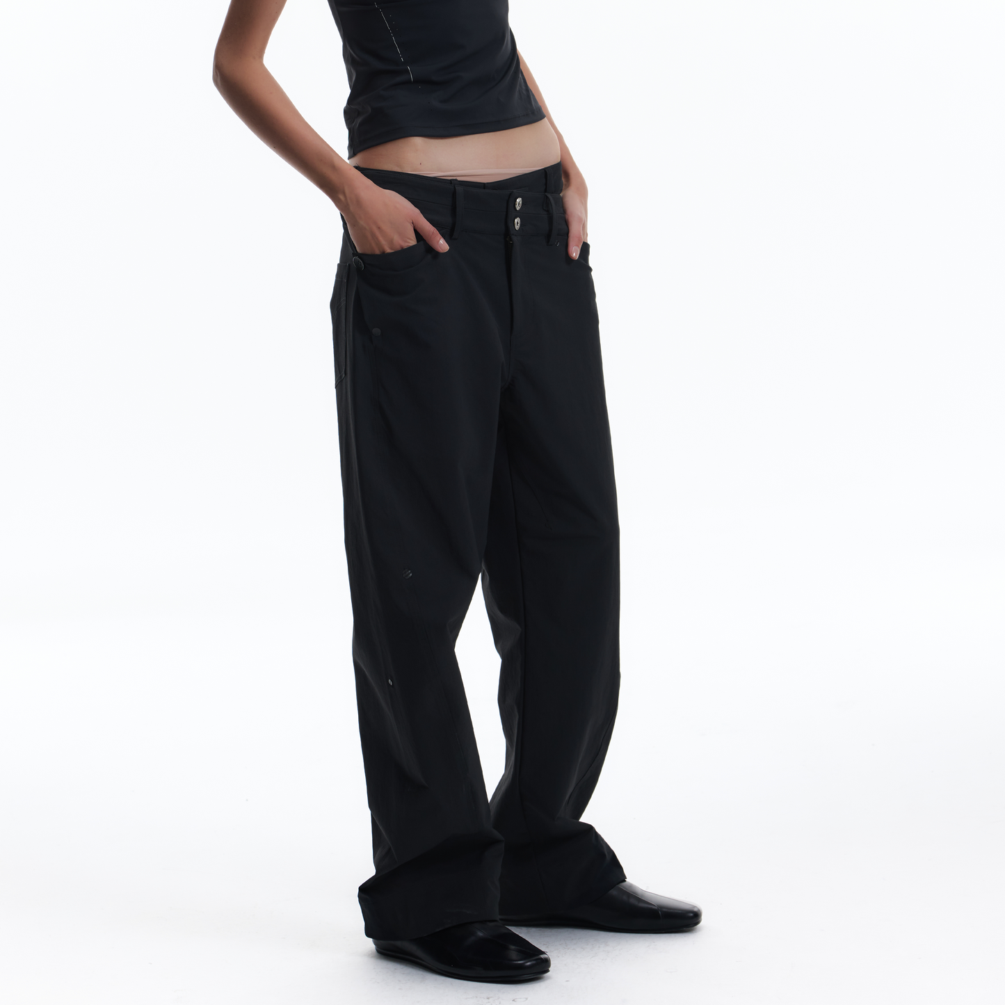 QUICK-DRY WATER-REPELLENT NYLON PANTS