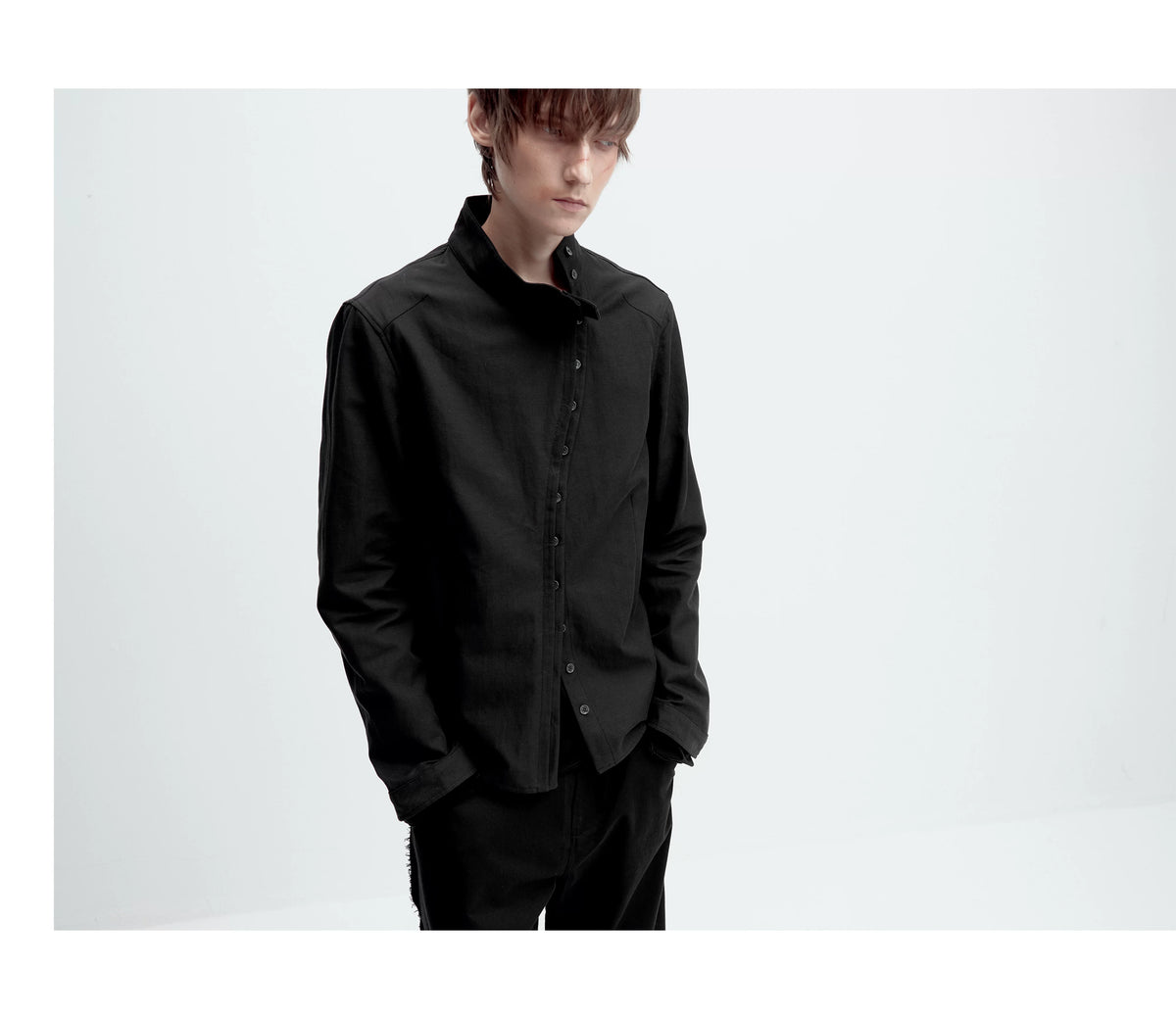 CURVED PLACKET STAND-UP JACKET