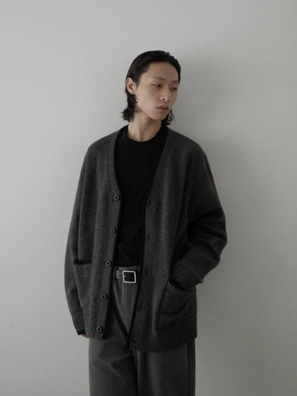 V-NECK KNITTED CARDIGAN
