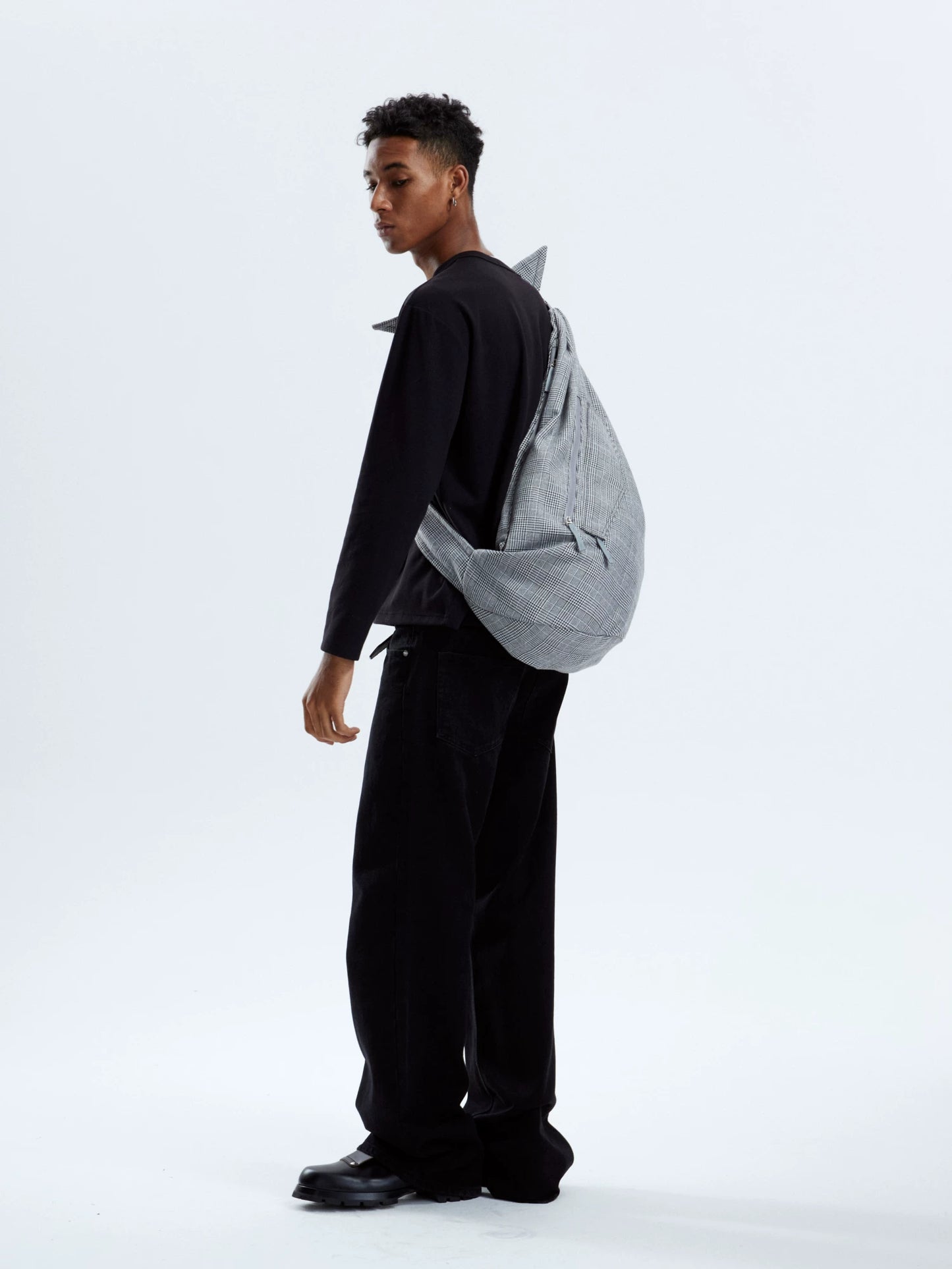 CHIFFON BLEND TRAMP BAG