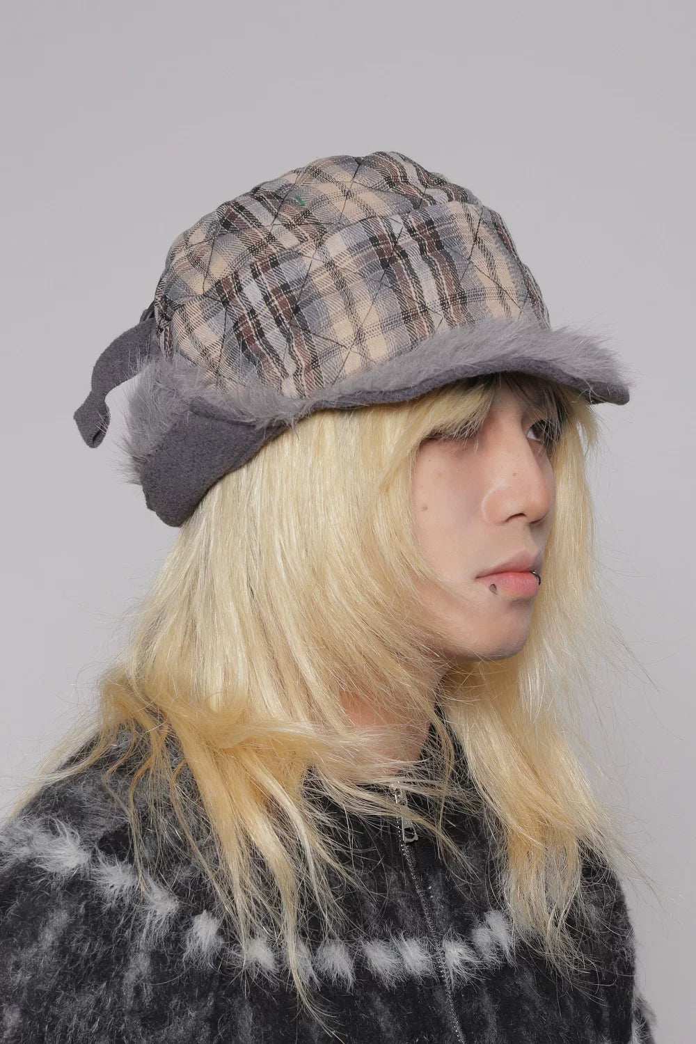 REVERSIBLE FLIGHT CAP 13