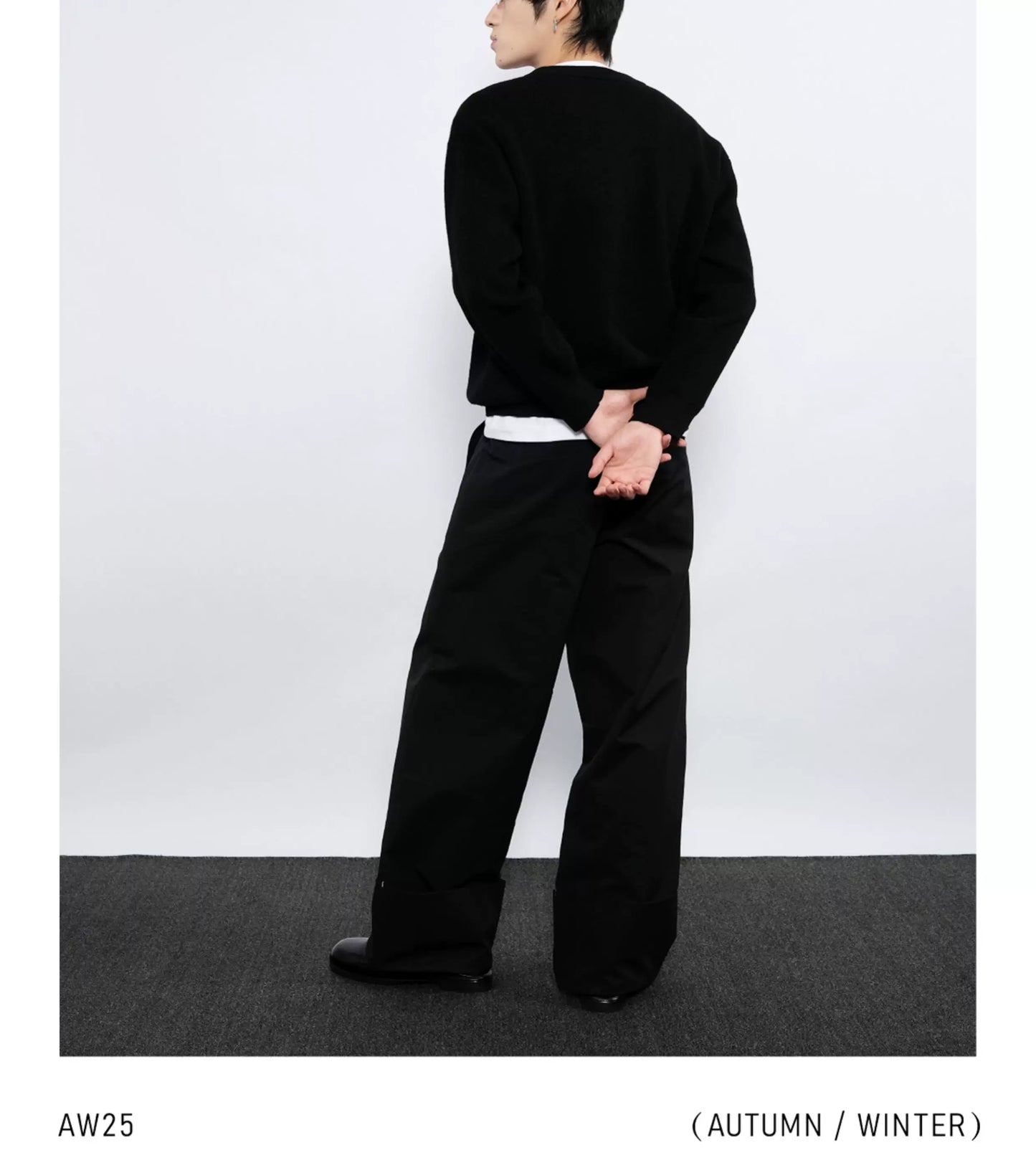 STURDY WIDE-CUFF CASUAL PANTS
