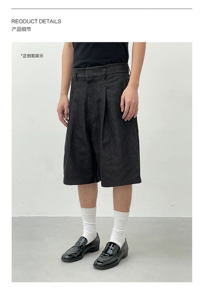 CROPPED KHAKI PLEATED SHORTS