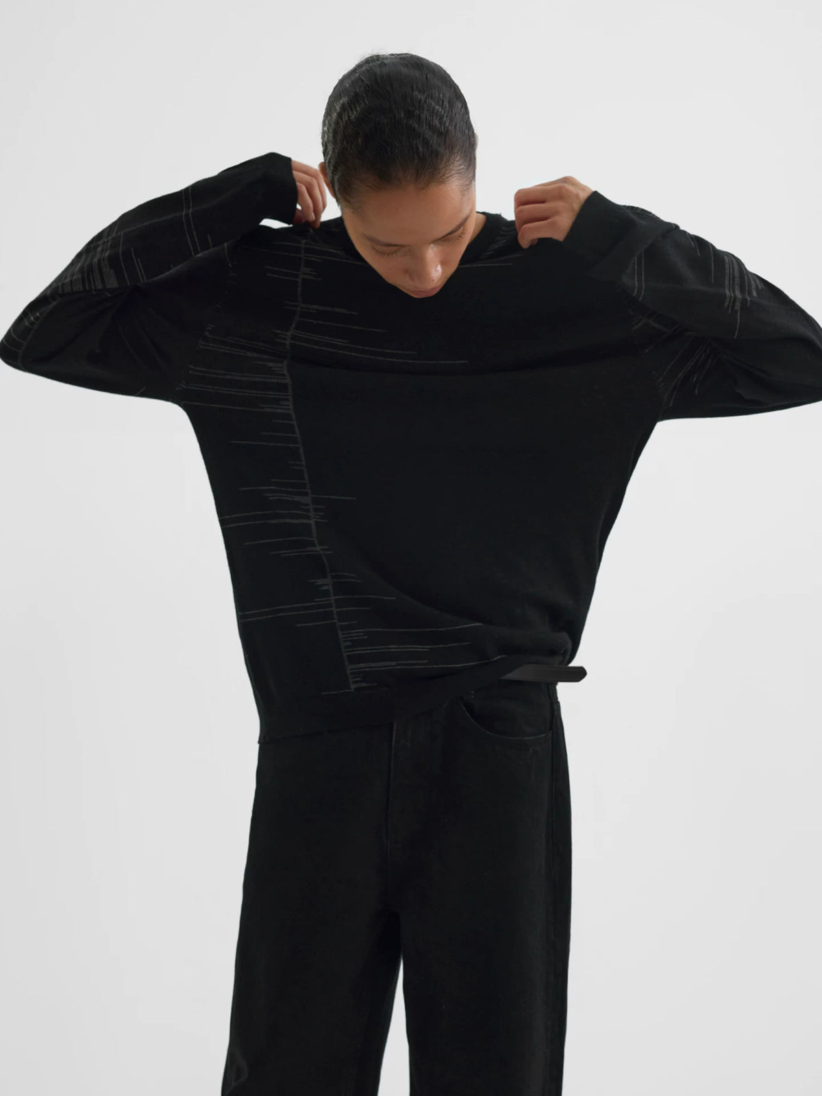 LINE JACQUARD LONG SLEEVE KNIT