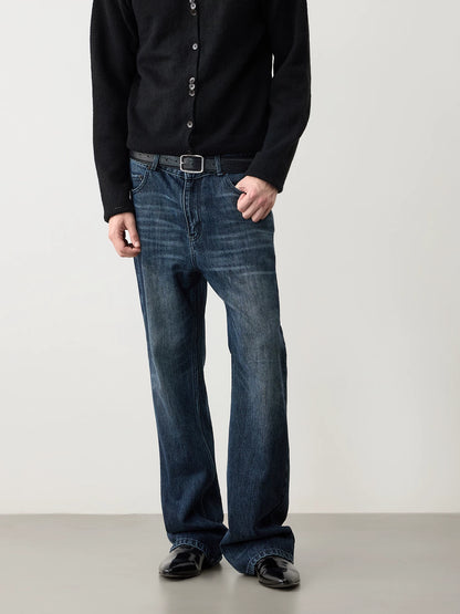 CASUAL STRAIGHT-LEG JEANS COLLECTION