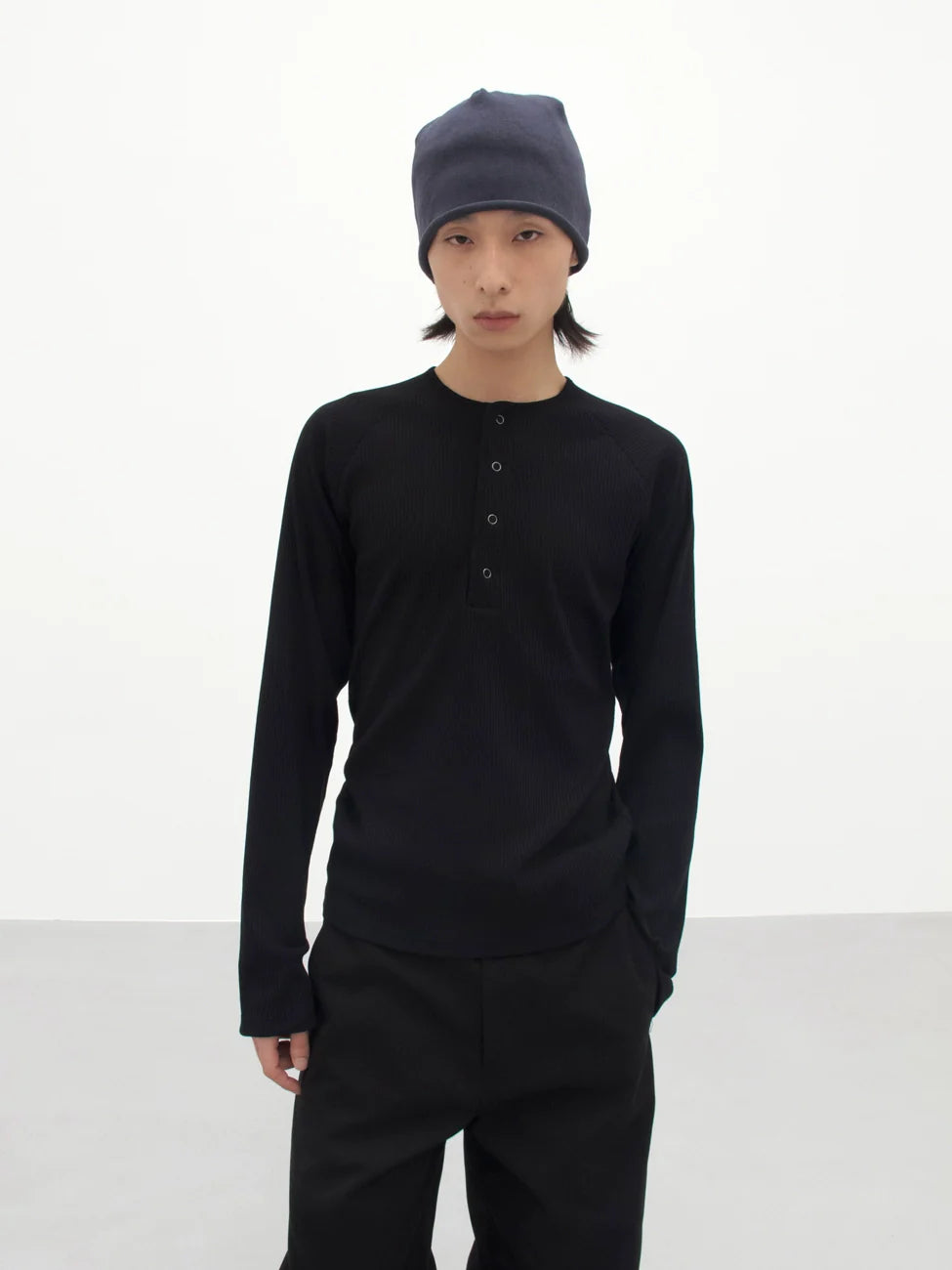 SLIM FIT HENLEY SLEEVE